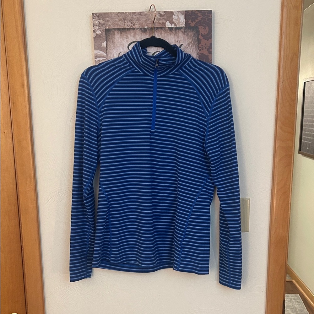 Women’s mountain hardwear quarter zip striped blue top
